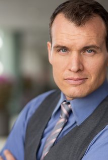 Travis Dixon